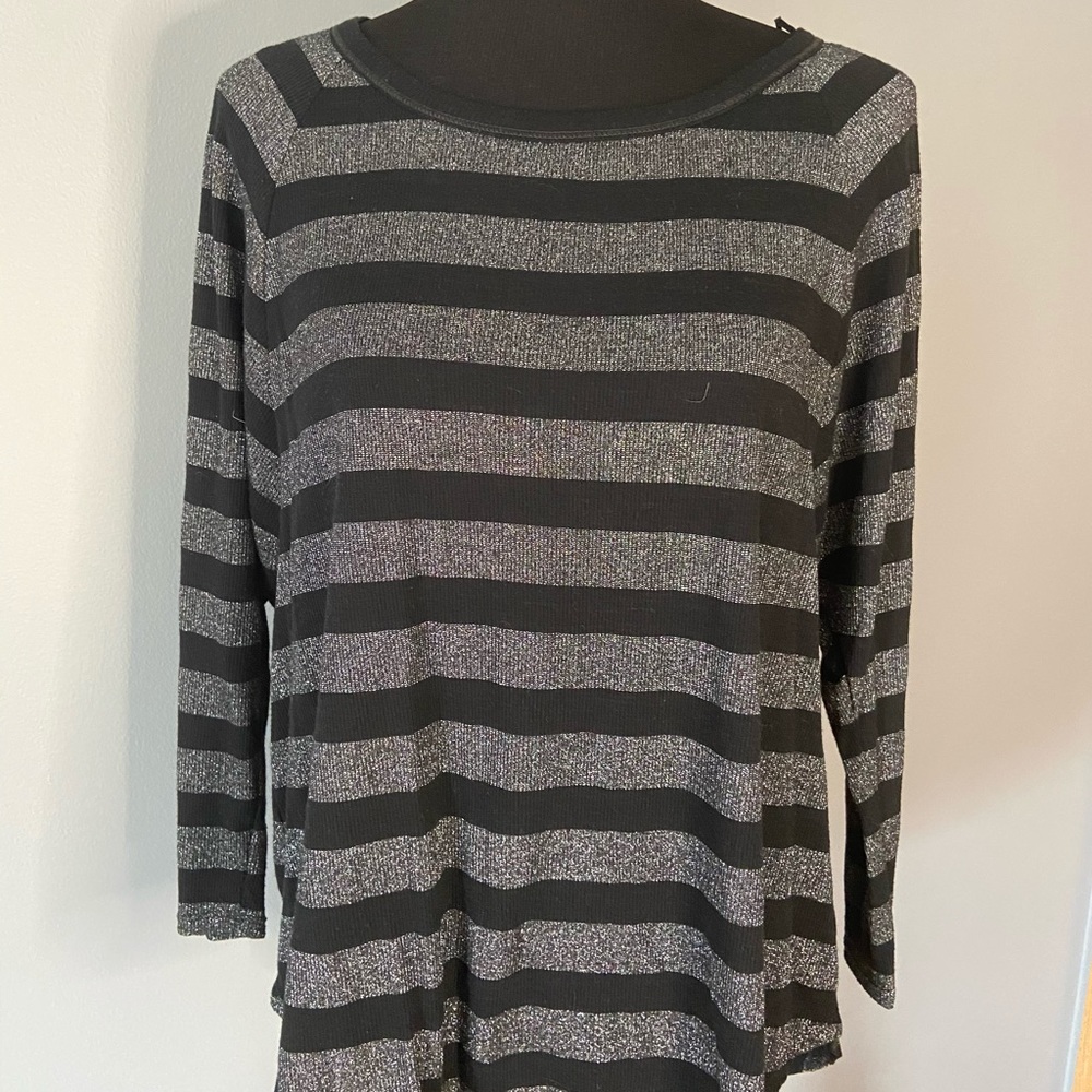 American Eagle Back Stripe Shirt